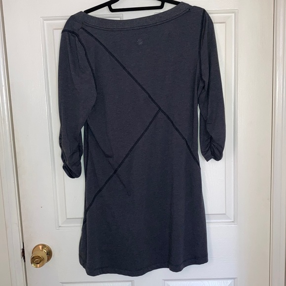 Athleta Shiva Tee Top Tunic Hi-lo Ruched sleeve Asphalt Heather Gray Medium - Picture 2 of 14